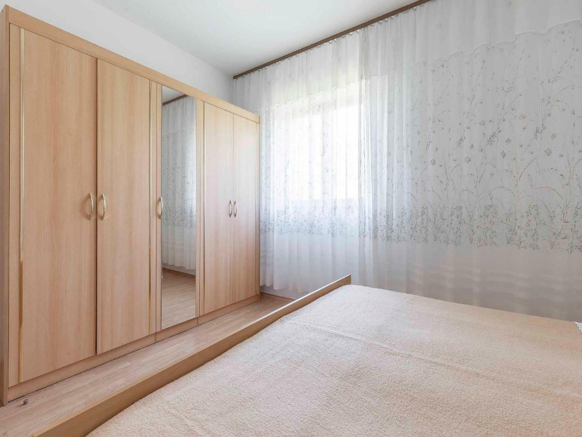 Appartement Mira à Poreč Extérieur photo